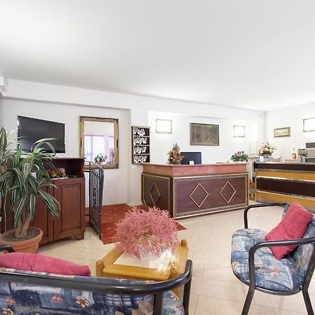 Hotel Residence Des Bains Чезенатико Екстериор снимка